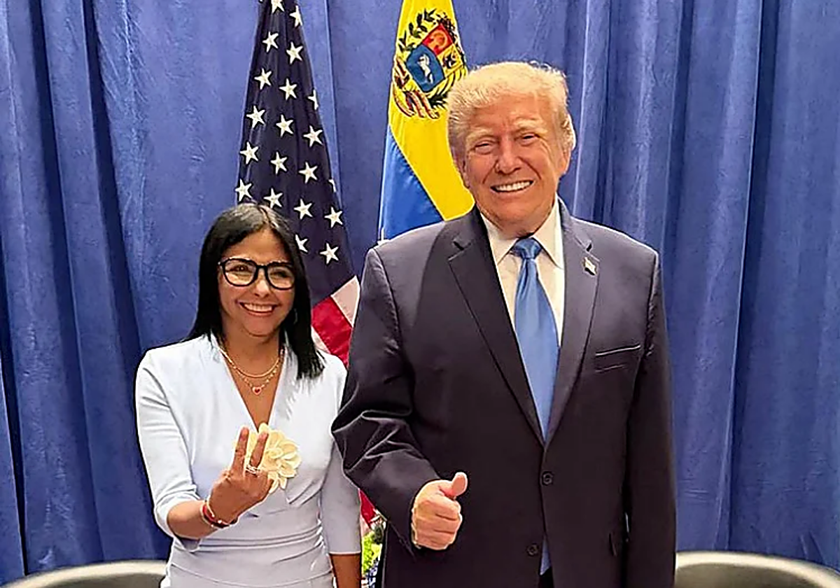 Trump y Delcy escenifican su alianza en Nueva York mientras se frustra la llegada de Machado a Venezuela
