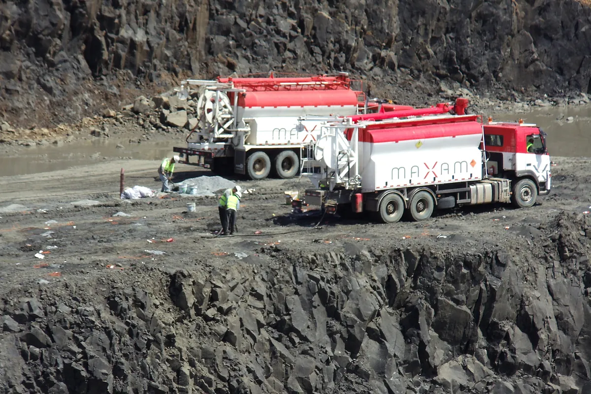 El grupo Maxam recomprará hasta 61,9 millones de la emisión de bonos de 2023