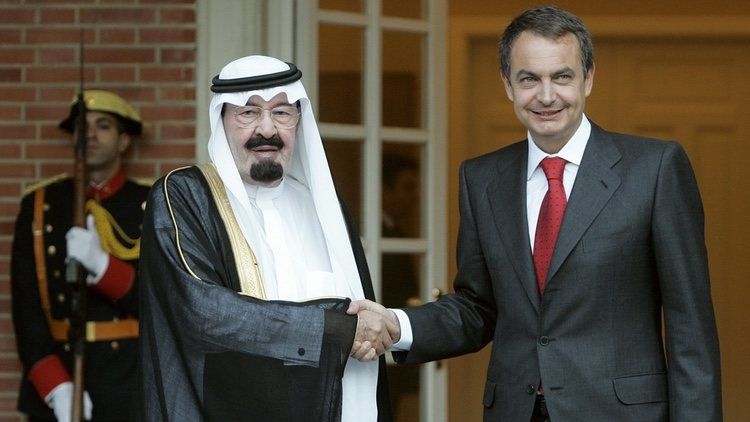 Zapatero dice al juez que las joyas fueron un regalo "personal" del rey saudí en 2007 y "no tenía conciencia del valor"