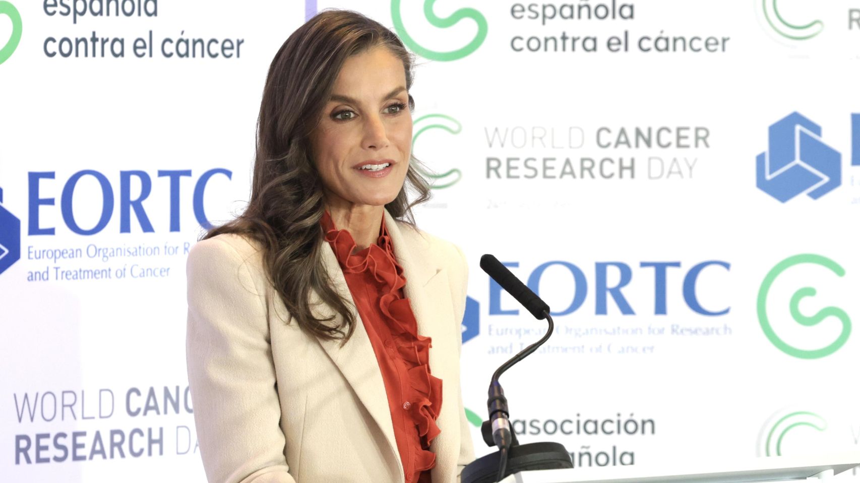 El importante mensaje de la reina Letizia en Bruselas: "El cáncer infantil merece una atención especial"