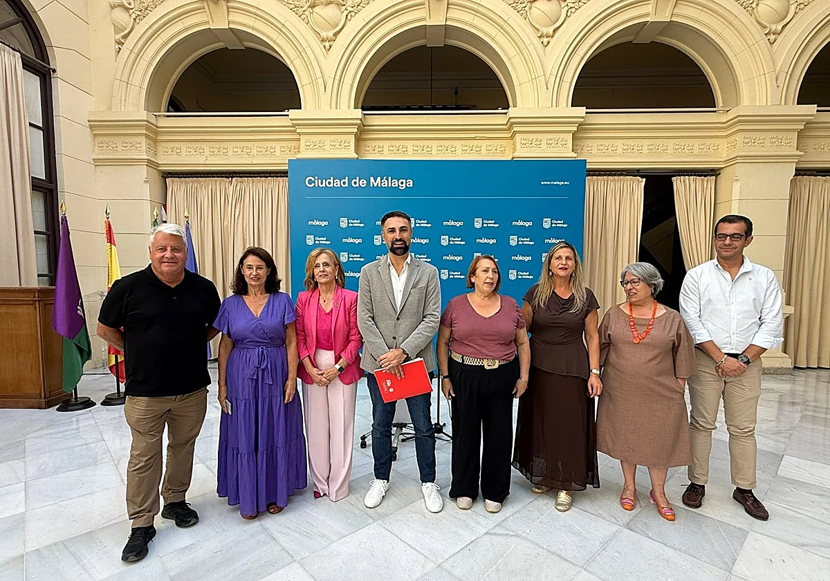 El PSOE pide la destitución de Teresa Porras y Penélope Gómez, que no saldrá adelante por el PP y Vox