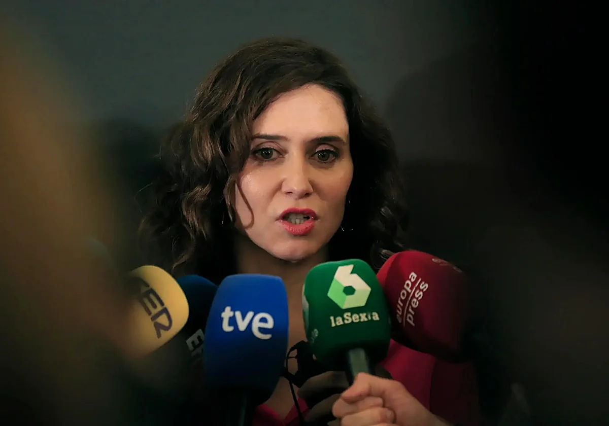 La Fiscalía del Supremo archiva las denuncias contra Ayuso por el ático de lujo porque se basan en «hipótesis elucubrativas»