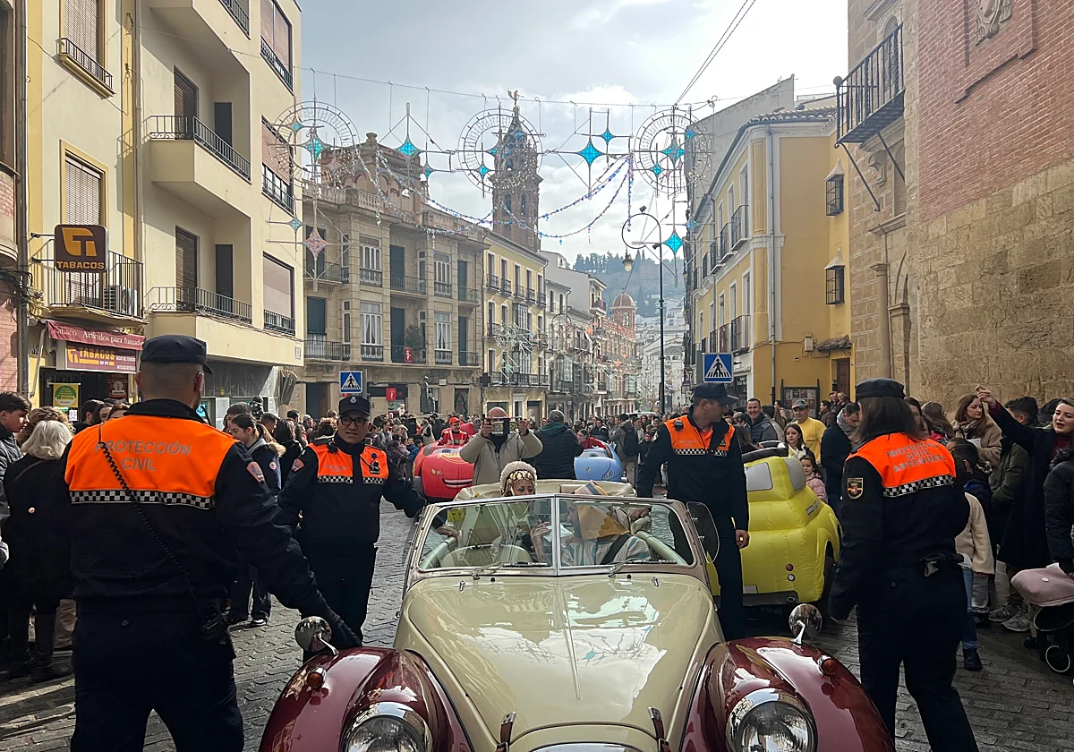El heraldo real adelanta su llegada a Antequera y toca esperar a la cabalgata