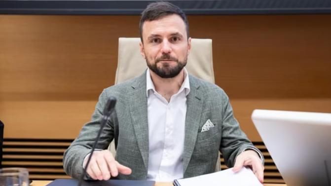 Diego Rubio, jefe de Gabinete de Sánchez, forzado a explicar el cese de la jefa de prensa que informó del asalto a Ceuta