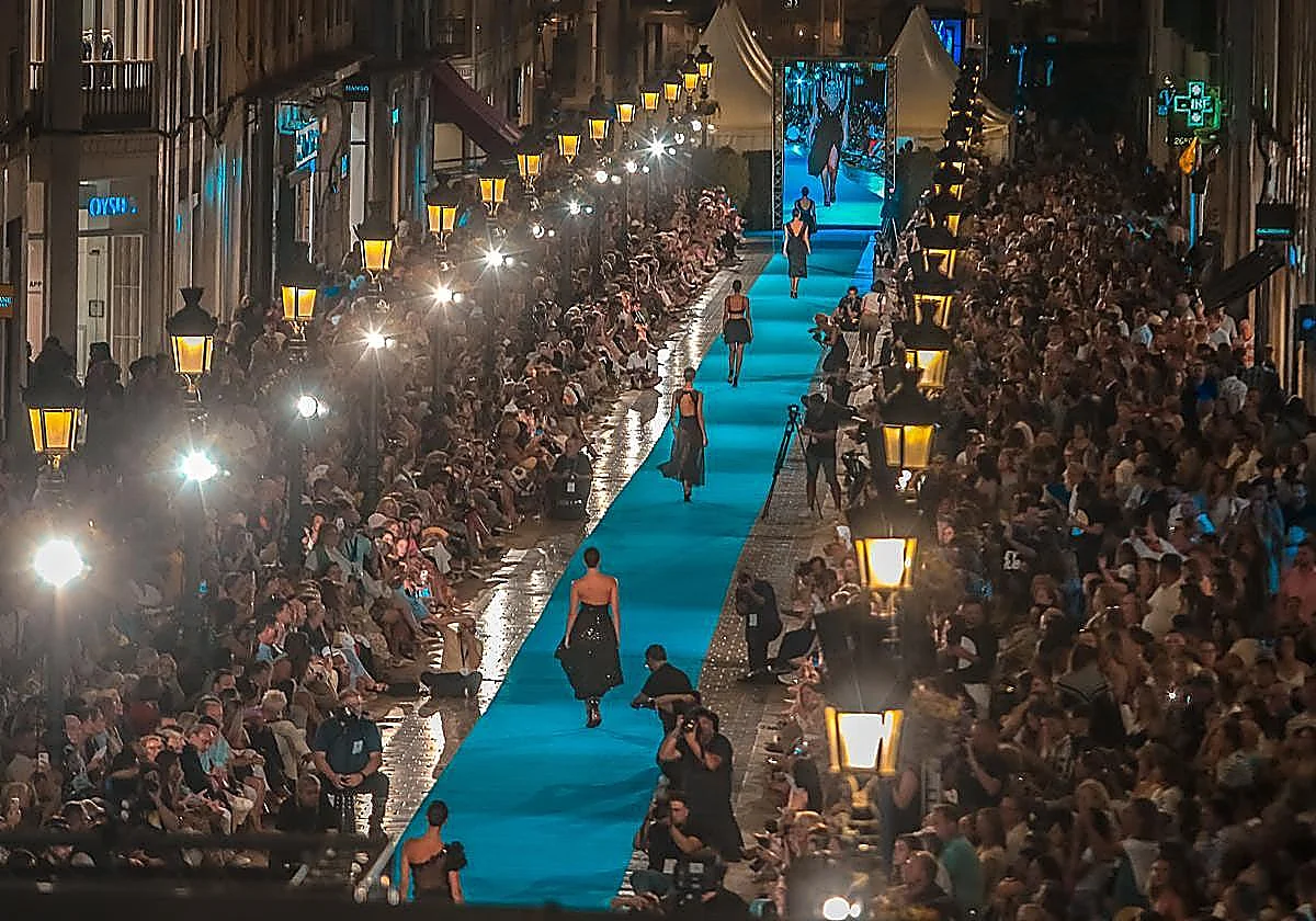 Todo lo que debes saber de la Pasarela Larios 2026: diseñadores, horarios o cómo asistir