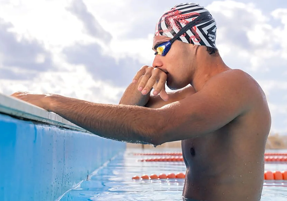 Gafas de natación ARENA Cobra Core Swipe Mirror: Visibilidad y ajuste seguro bajo el agua