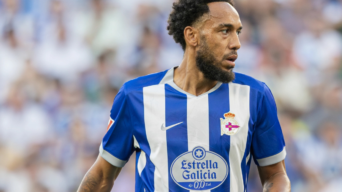 Aubameyang, operado con éxito de la rodilla derecha