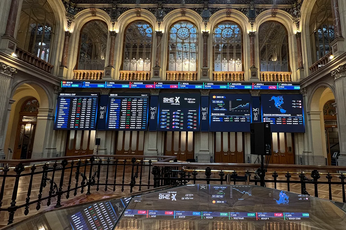 El Ibex mejora para salvar la semana