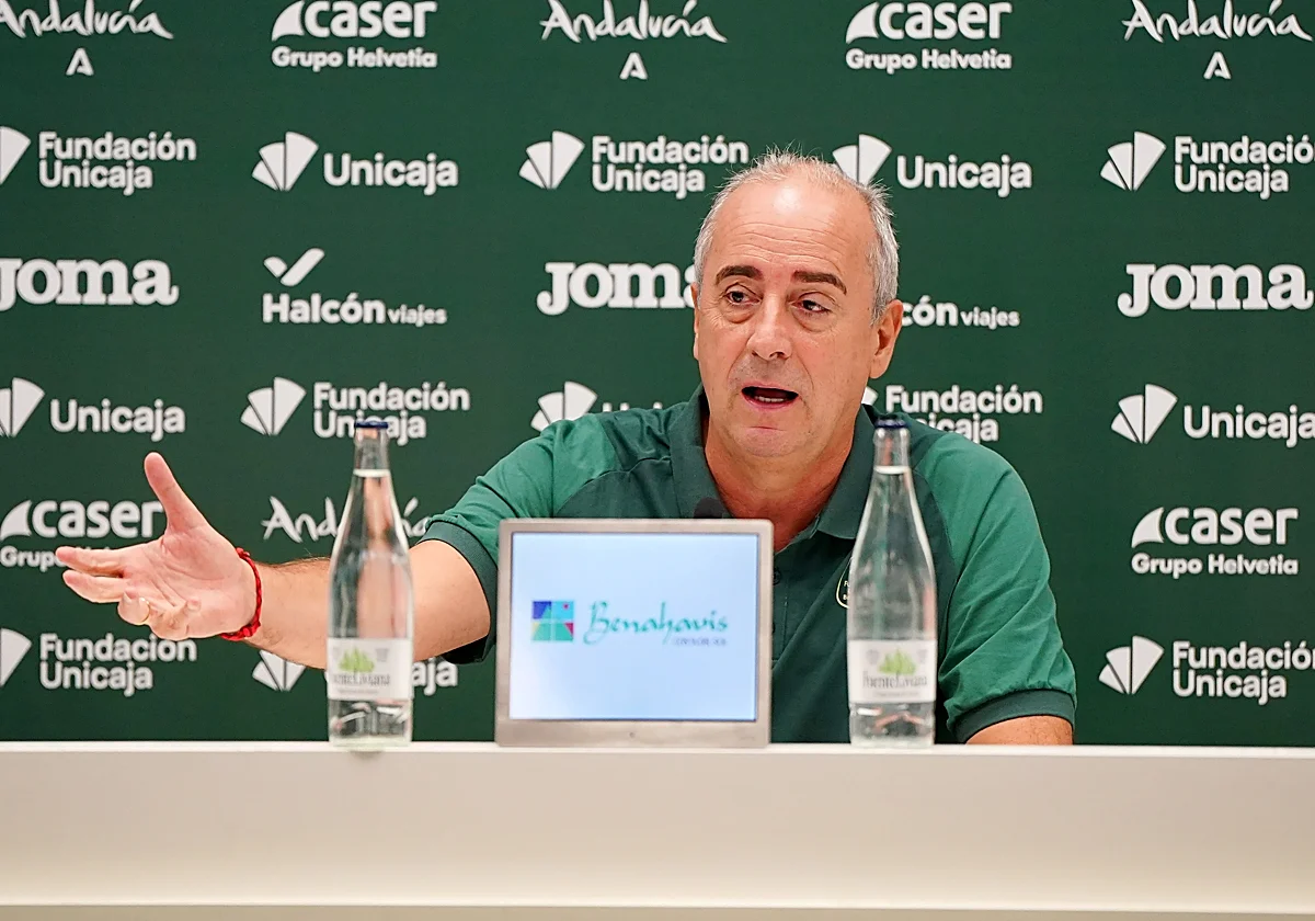 Vidorreta: «Estamos en el mercado a tope para incorporar a uno o dos jugadores lo antes posible»