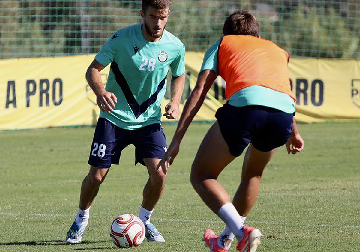Primera RFEF: la necesidad manda en el derbi entre el Torremolinos y el Algeciras