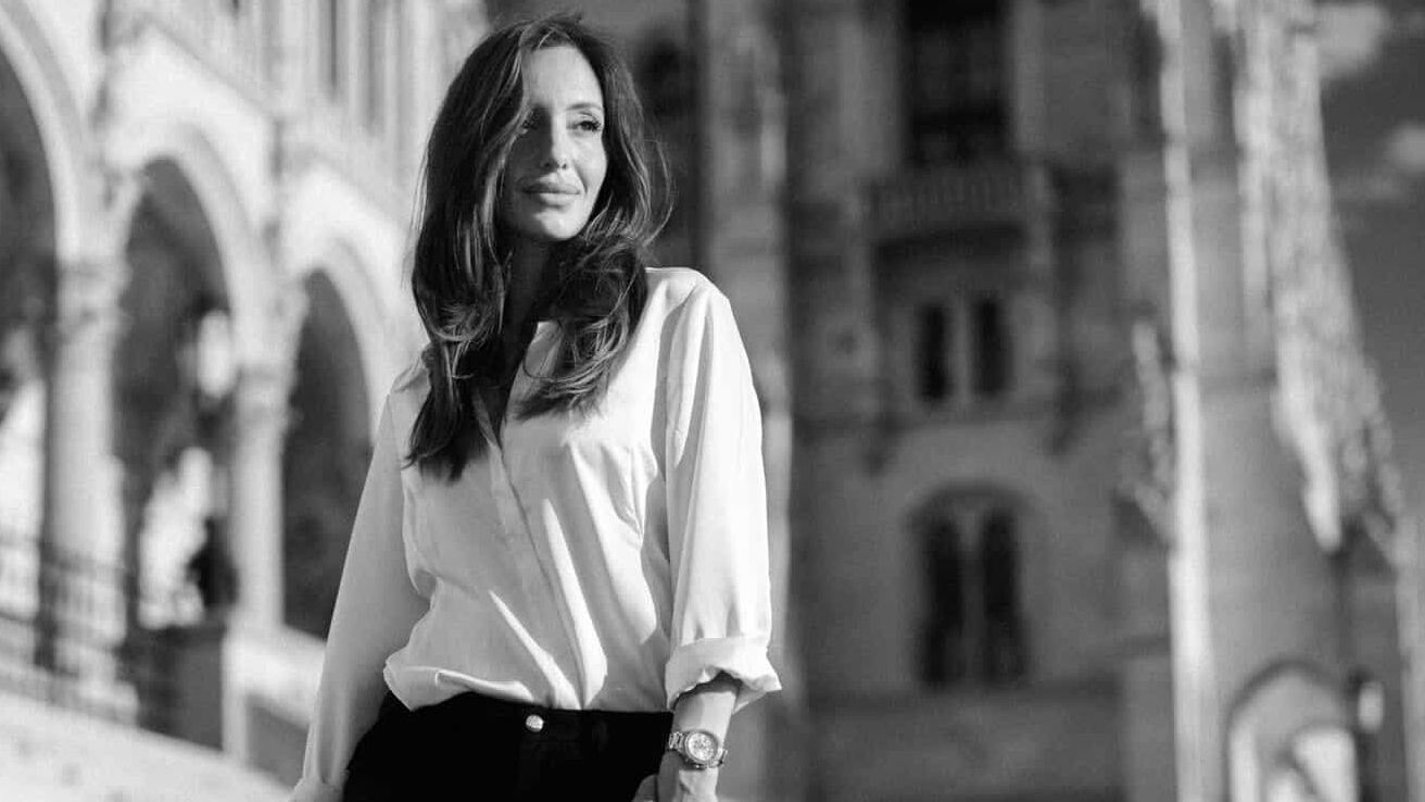 La 'Angelina Jolie húngara' se muda a España: "Me tomo el parecido como un halago, pero quiero seguir mi propio camino"