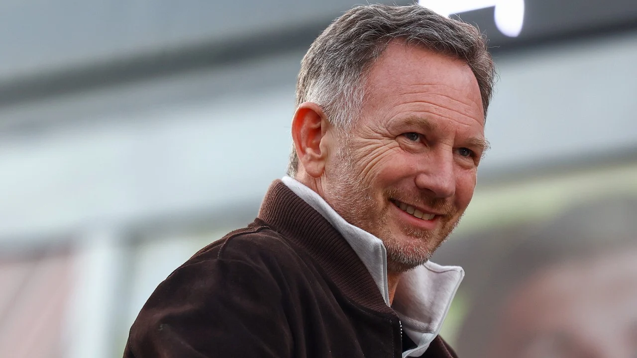 Horner no disimula lo más mínimo, quiere el puesto de un Vasseur cada vez más discutido en Ferrari.