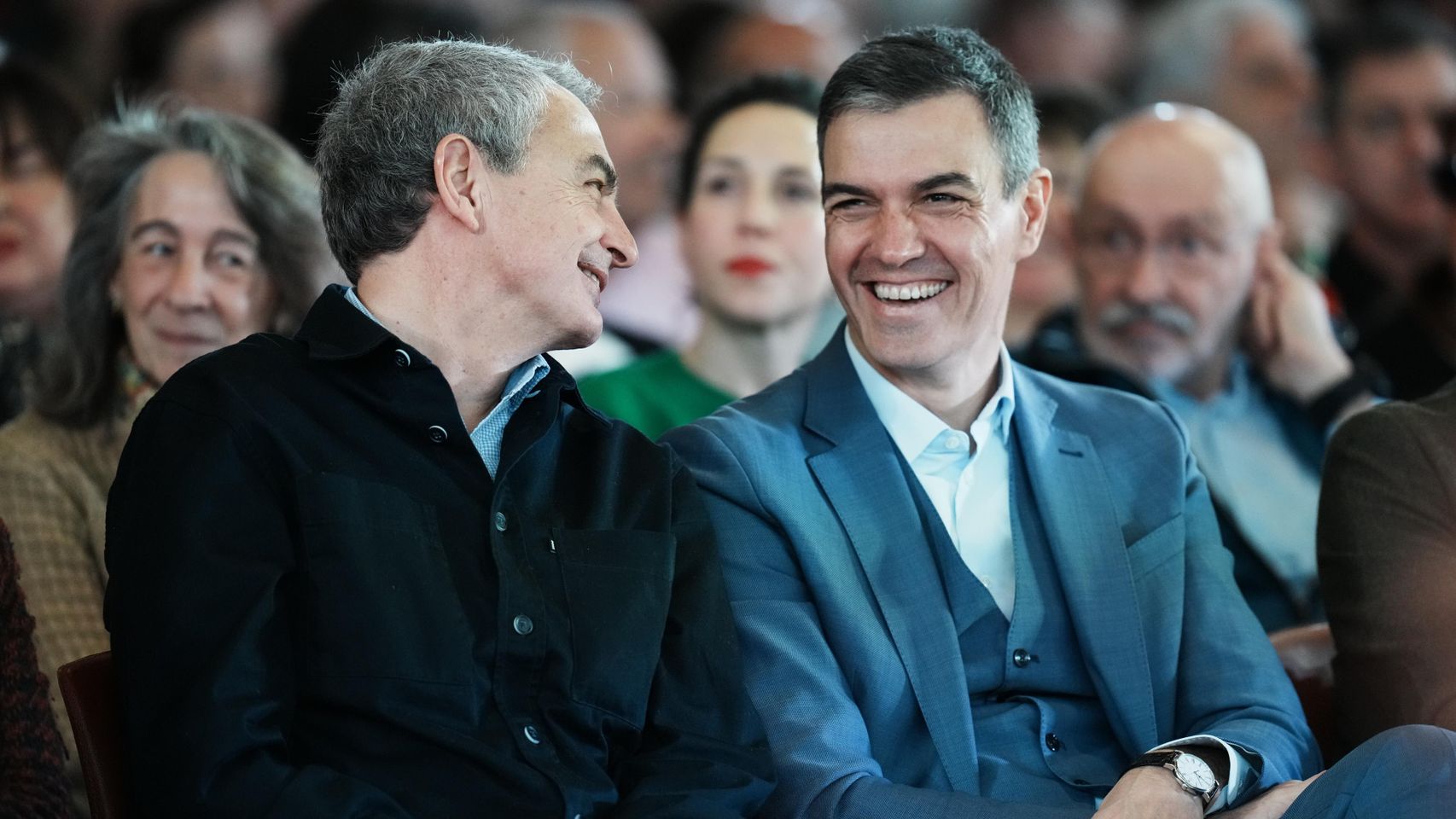 Los tres motivos por los que Sánchez "confía" en Zapatero a pesar de las joyas: Plus Ultra, Venezuela y Puigdemont