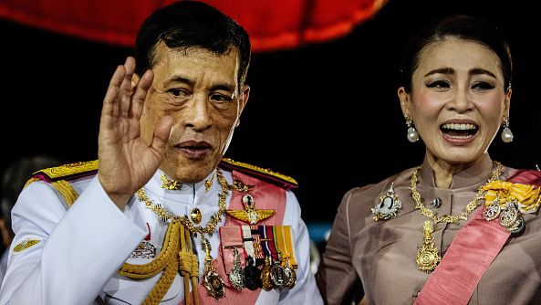 Un heredero aislado, cuatro hijos repudiados, una princesa absuelta y otra muerta: el difícil mapa familiar del rey Rama X