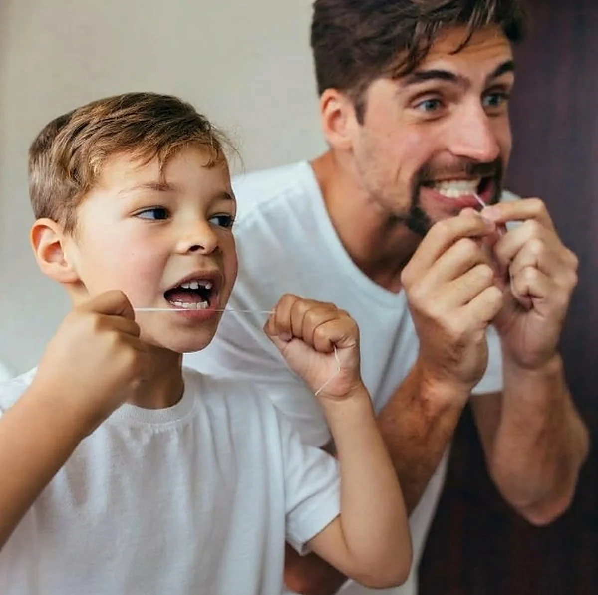 Los mejores hilos y sedas dentales para tener una boca limpia y sanas