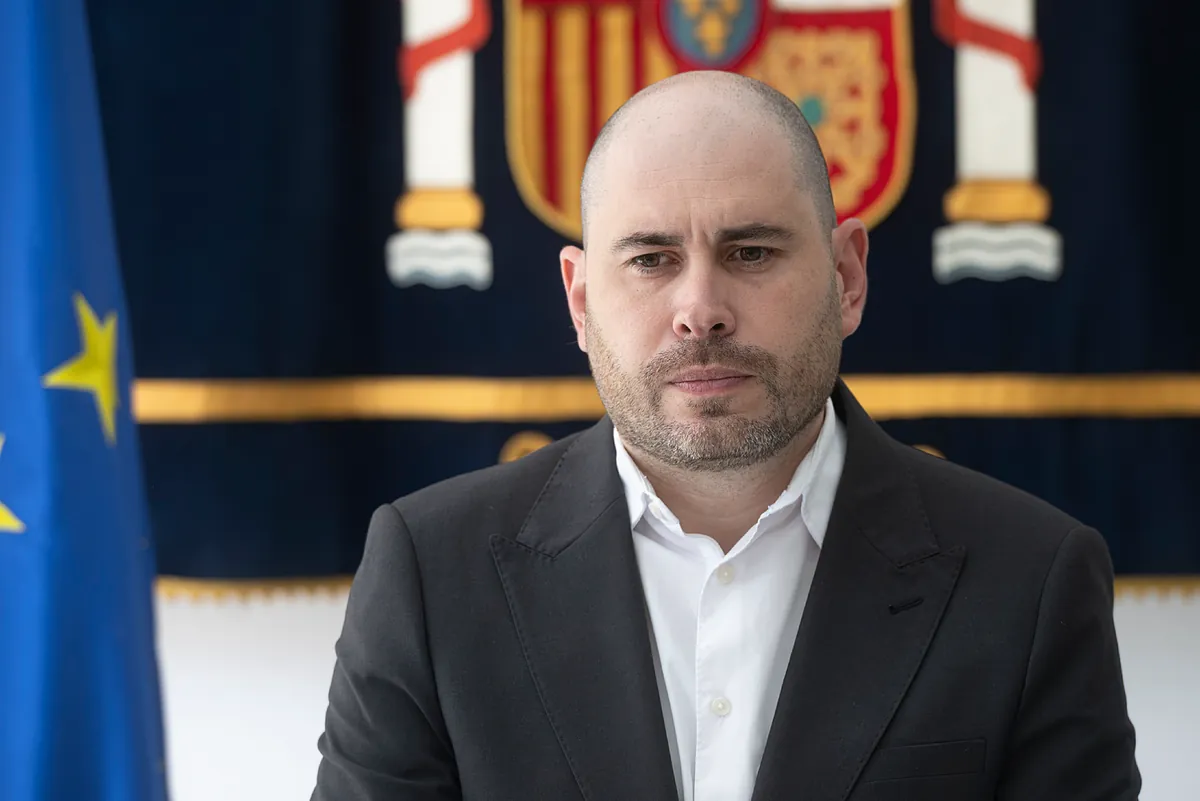 Dimite el delegado del Gobierno en Ceuta