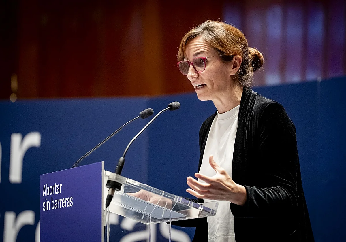 Abortar con pastillas en la pública, el nuevo objetivo de Sanidad