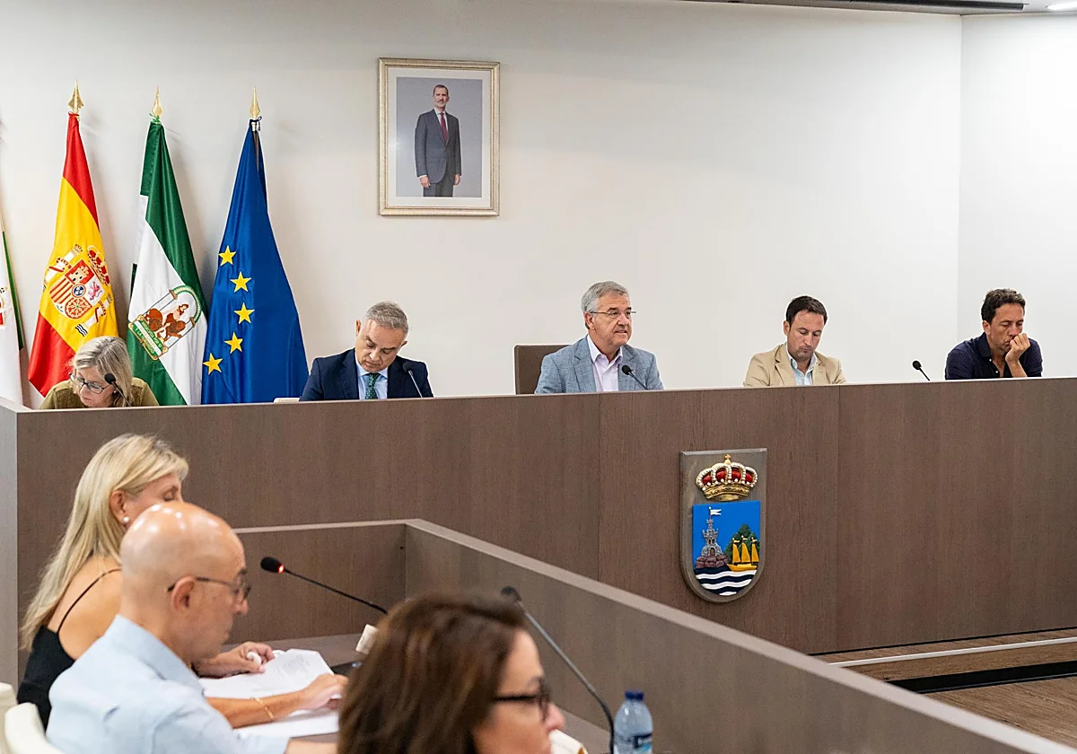 Estepona da luz verde a un presupuesto «de continuidad y consolidación» para 2027