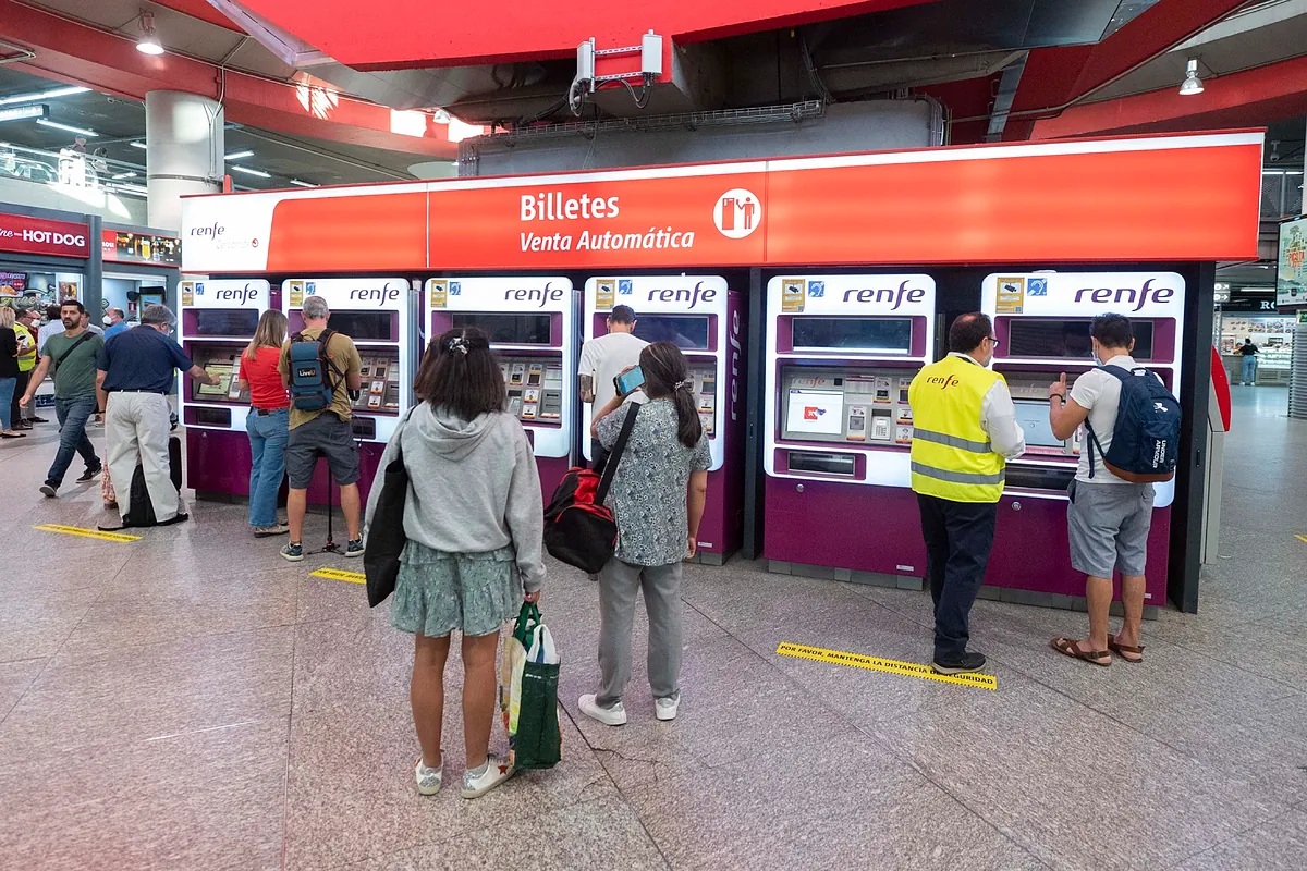 Renfe renueva su canal de ventas tras años de retraso con Iryo y Ouigo