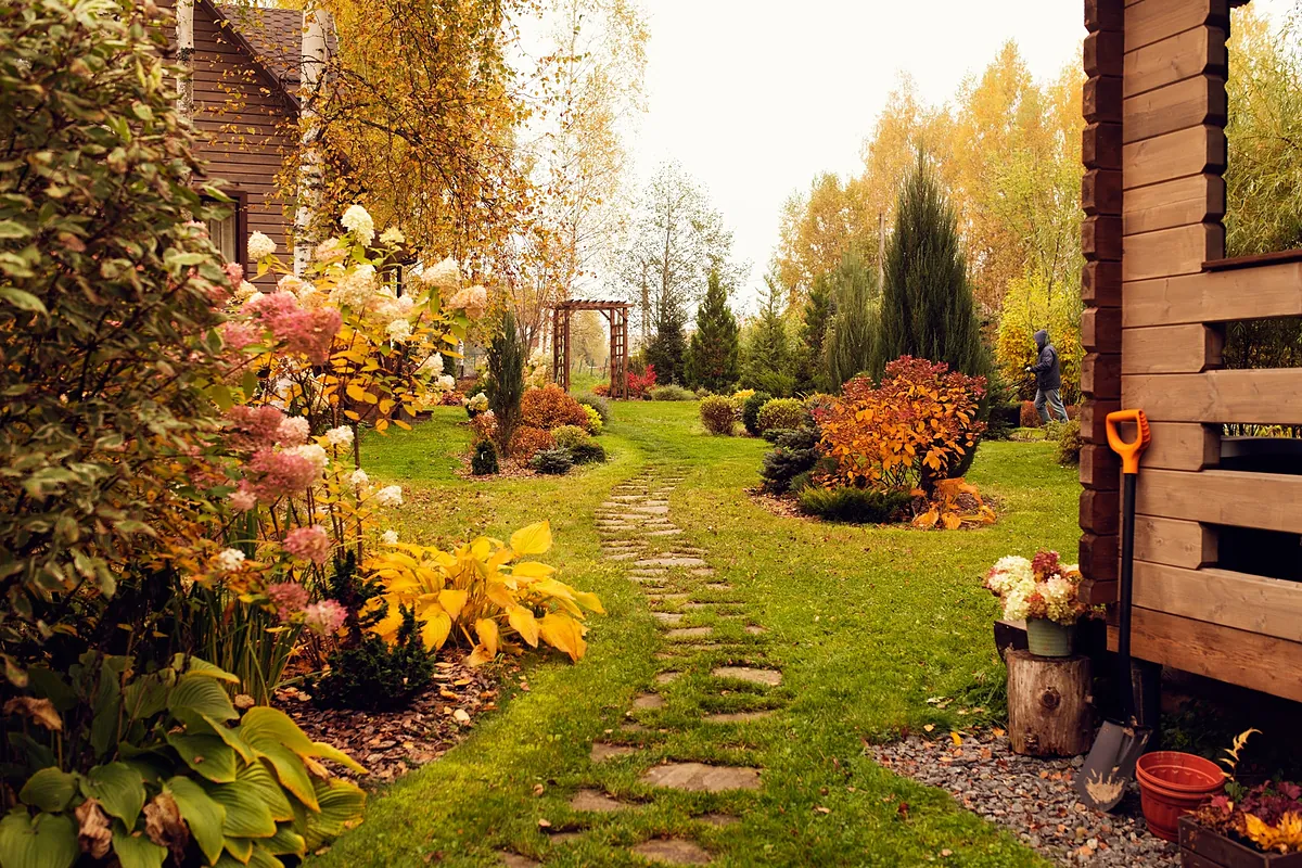 10 consejos para preparar el jardín en otoño