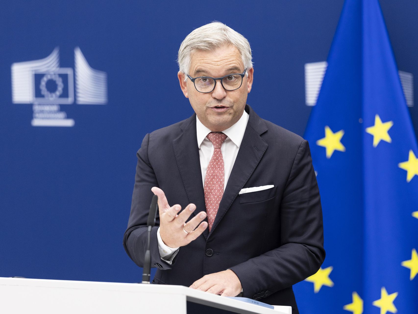 La UE redobla la presión sobre Sánchez para acelerar la devolución de "todos" los migrantes que quedan en Ceuta