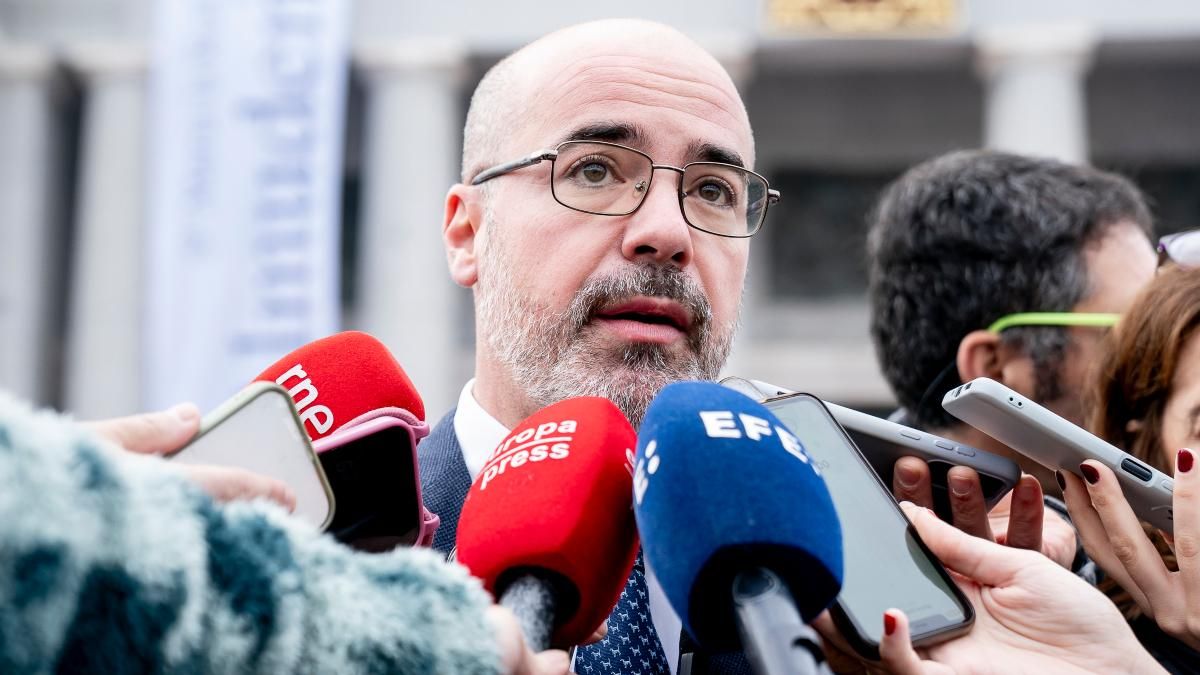 El 'doble rasero' del delegado de Sánchez en Madrid: boicoteó la concentración a favor de Ceuta, incita con su pasividad la de Sol