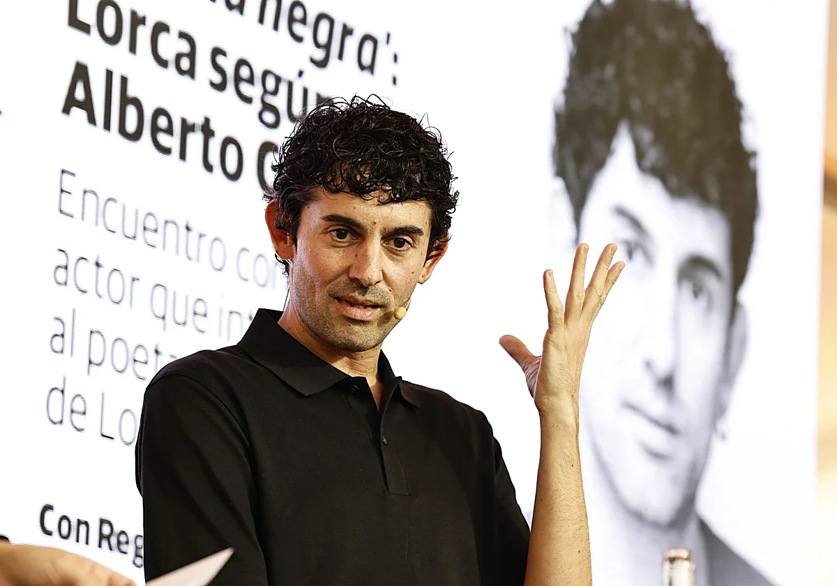 Alberto Cortés, la versión más humana de Lorca: «Los Javis lo querían pícaro, queer y más salado»