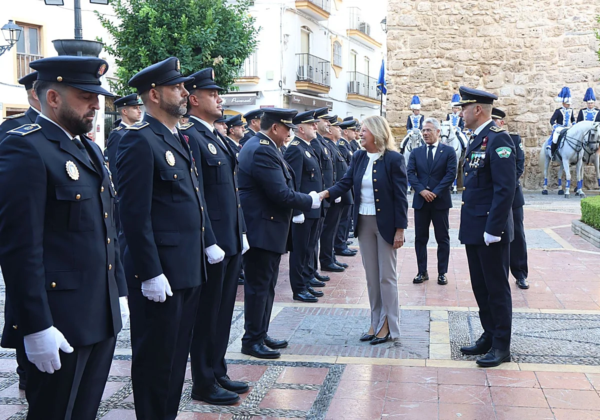 Marbella celebra la festividad de la Policía Local aprobando la creación de 26 nuevas plazas