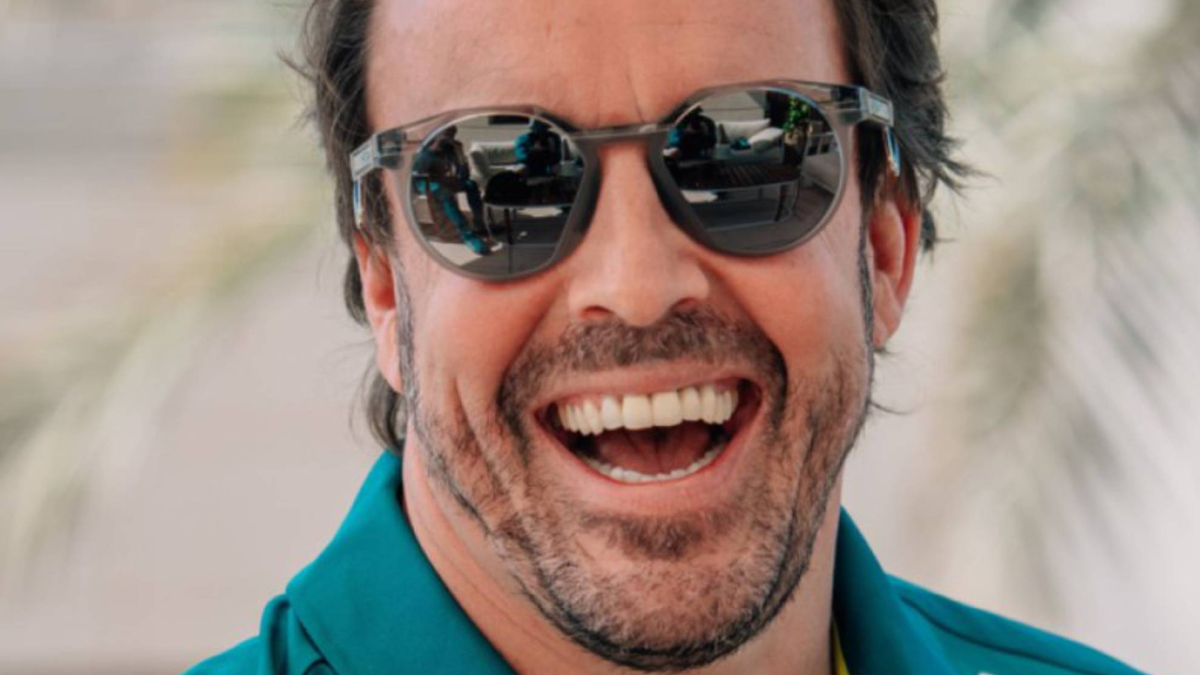 Alonso explica por qué ha renovado con Aston Martin: "No necesito seguir un año más por amor al arte"