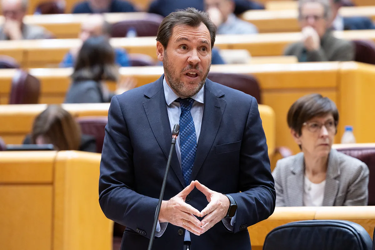 Transportes abona 735 millones a CCAA y entidades locales en 2025 para el transporte público