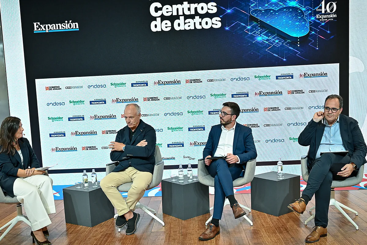 Las factorías de IA chocan con el decreto de los centros de datos: "Nos cargamos una industria"