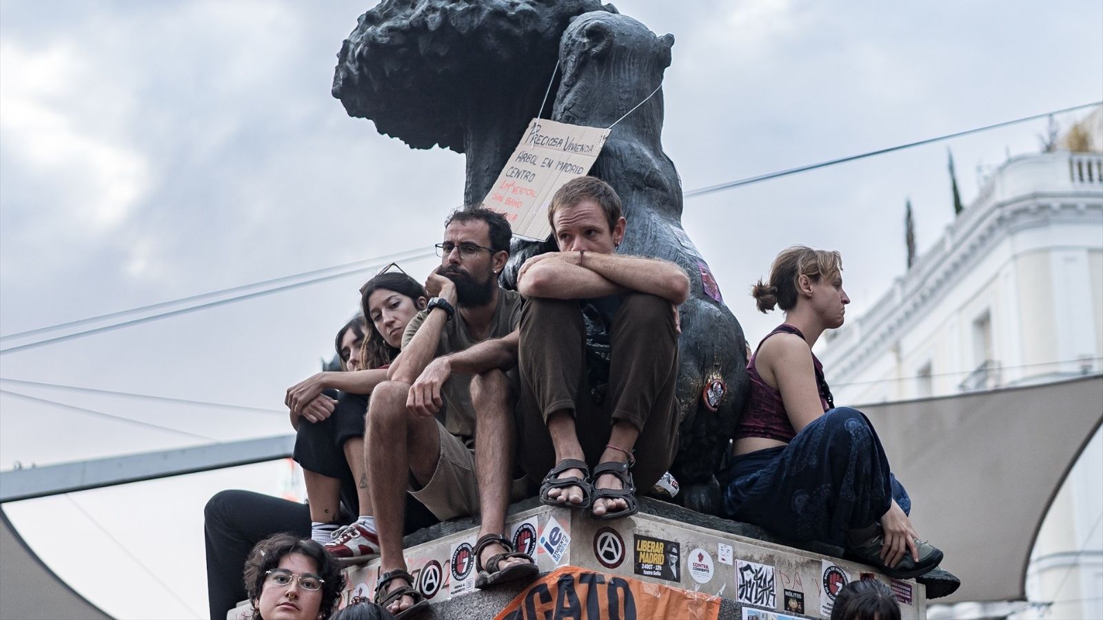 Ayuso da 24 horas al Gobierno para desalojar Sol y amenaza con acudir a los tribunales por 'okupación' ilegal