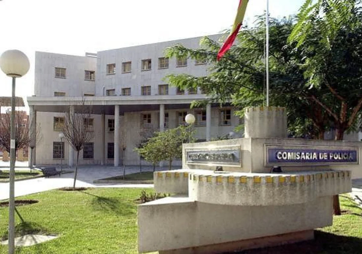 Un operativo con agentes de paisano desata la alarma en Larios Centro al confundirse con un secuestro