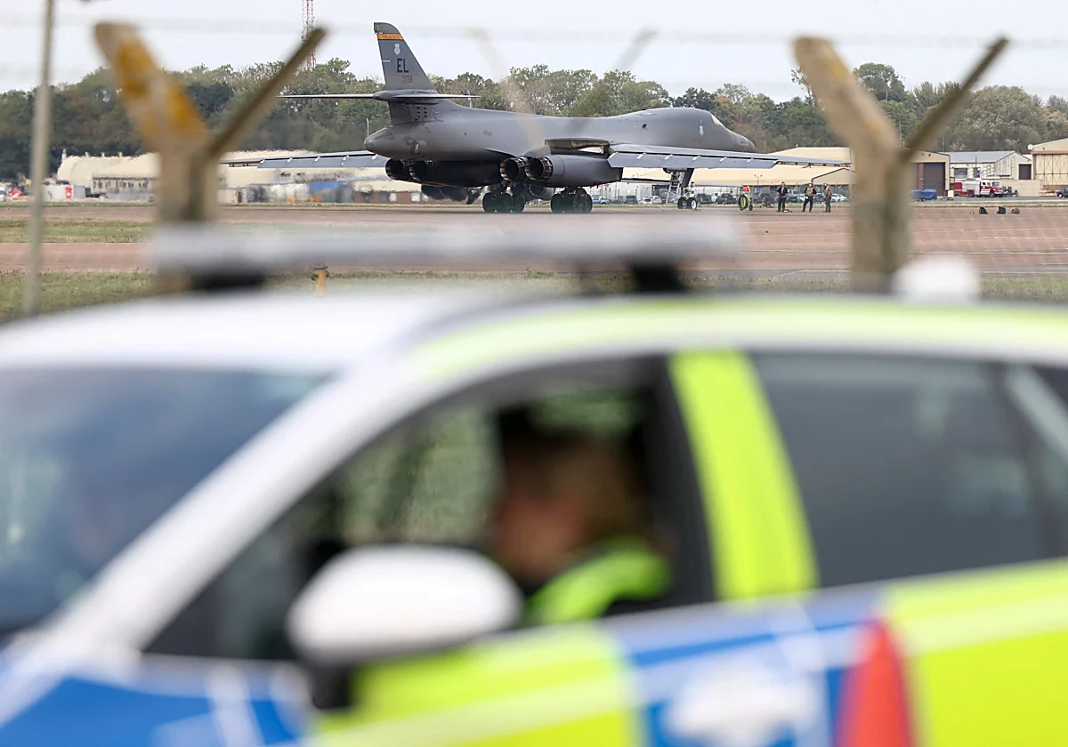El supuesto atentado contra una base militar de EE UU en el Reino Unido se convierte en un misterio