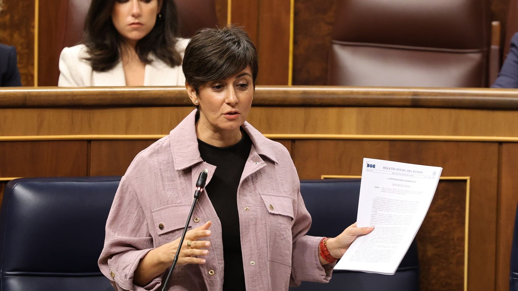 Los decretos amenazan con sacar del mercado 900.000 pisos y los fondos ya paralizan proyectos de alquiler asequible
