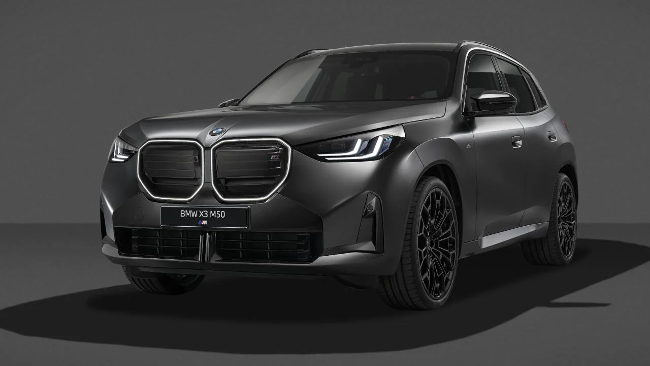 El BMW X3 M50 sube a 443 CV y se viste de negro: la puesta a punto que lo deja a un paso del X3 M
