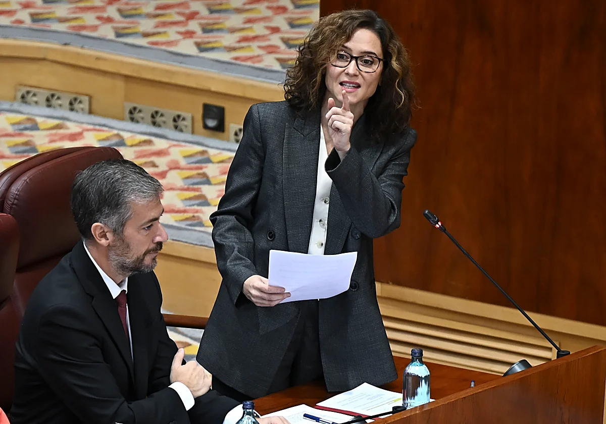 Ayuso recrudece la guerra con Delegación y pide medidas «cautelarísimas» para disolver la acampada en Sol