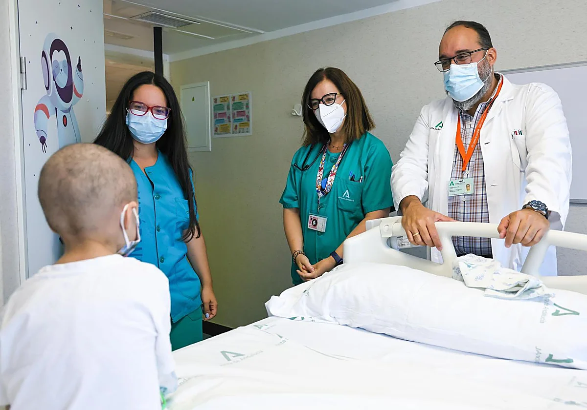 Hito en la sanidad andaluza: el Materno aplica por primera vez la terapia CAR-T en un niño con leucemia