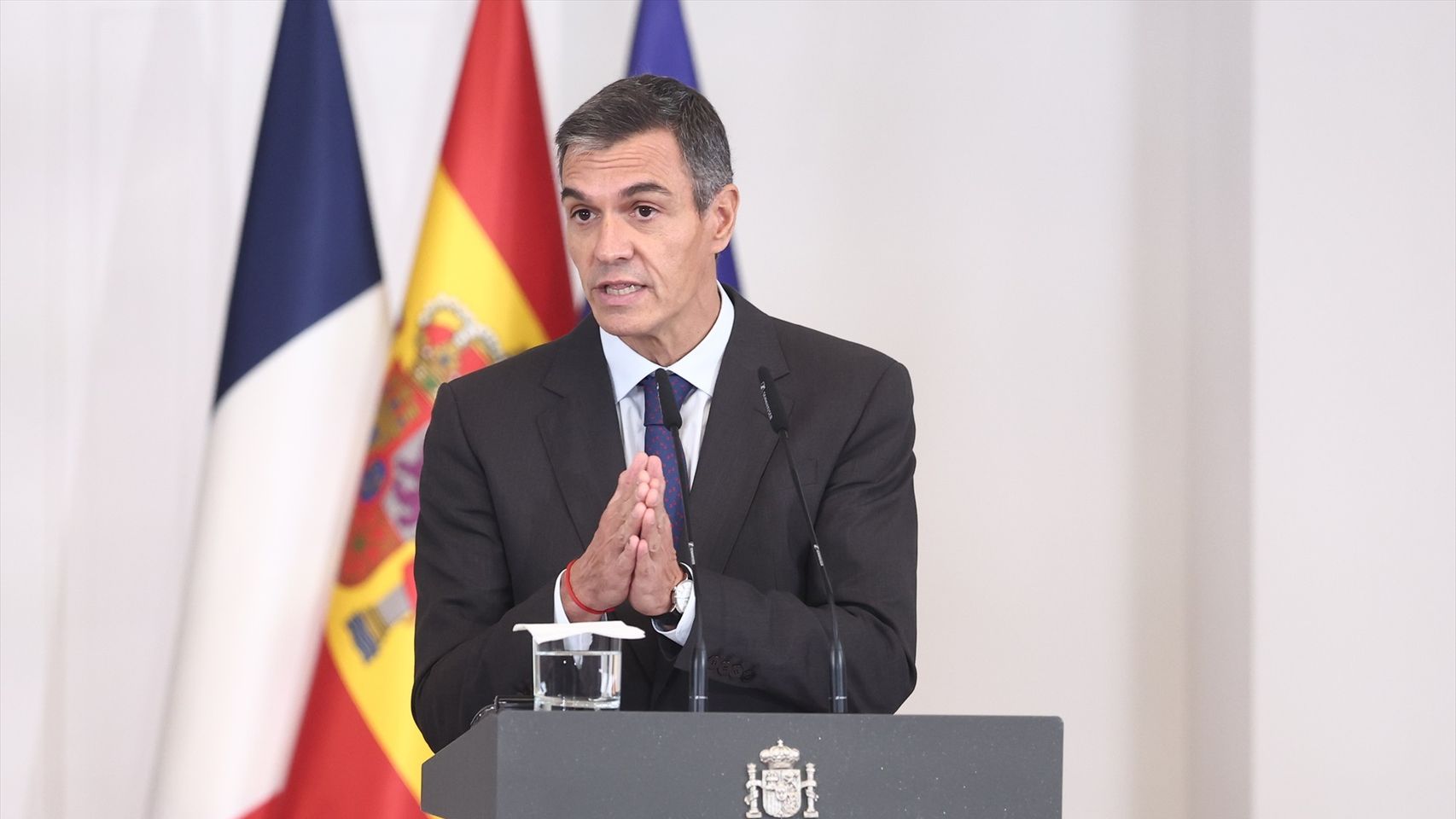Miembros del Gobierno barajan como "muy probable" que Sánchez convoque elecciones si cae el decreto de la vivienda