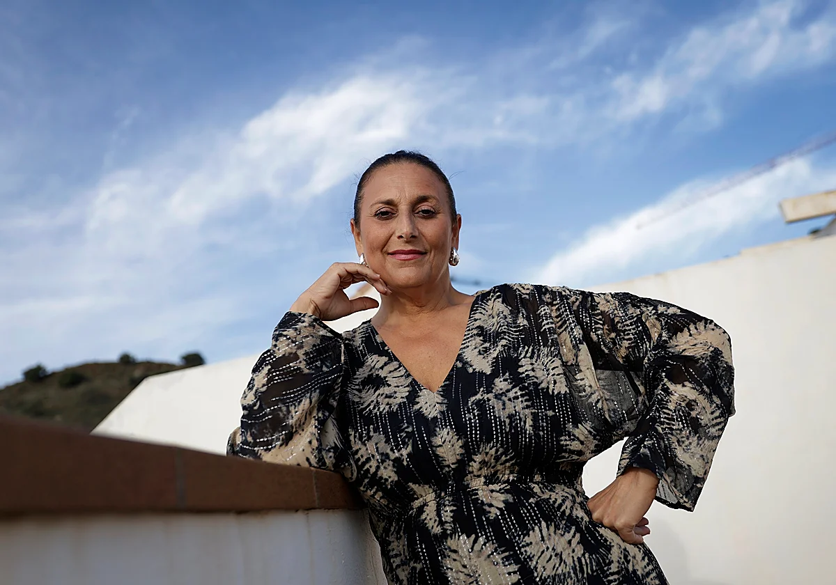 La Lupi, una maestra del baile flamenco en el aula y sobre las tablas