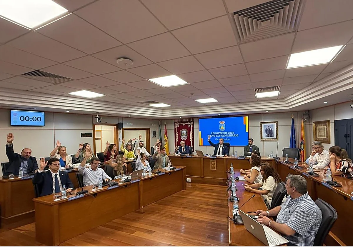 El TSJA anula el presupuesto de Benalmádena de 2024 y el PSOE pide la dimisión de Lara