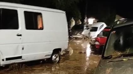Al menos una mujer muerta y 90 personas rescatadas tras la riada en la localidad albaceteña de Madrigueras