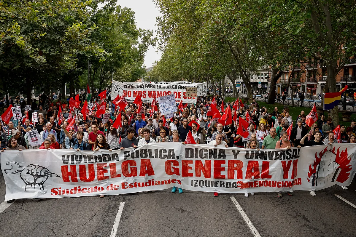 Las manifestaciones por la vivienda recorren todo el país con llamadas a la huelga general
