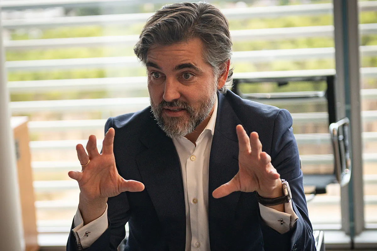 Santander cierra cuatro veces más oficinas que el resto de bancos juntos