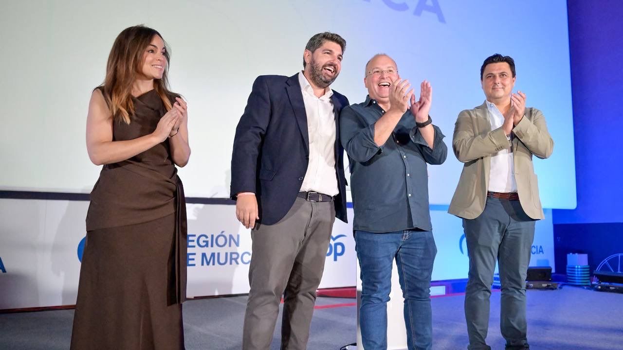 Miras se postula a la reelección en el PP de Murcia y moviliza a la militancia para las elecciones ante un "Gobierno moribundo"