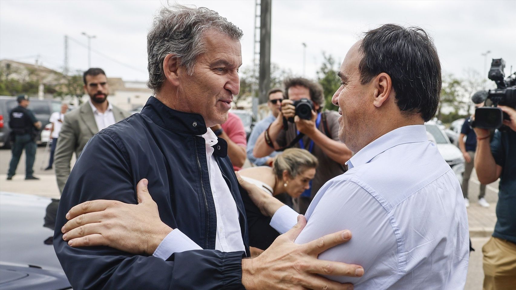 El posible adelanto de Sánchez obliga a Feijóo a ratificar a Pérez Llorca o a hacer campaña con un PP valenciano debilitado