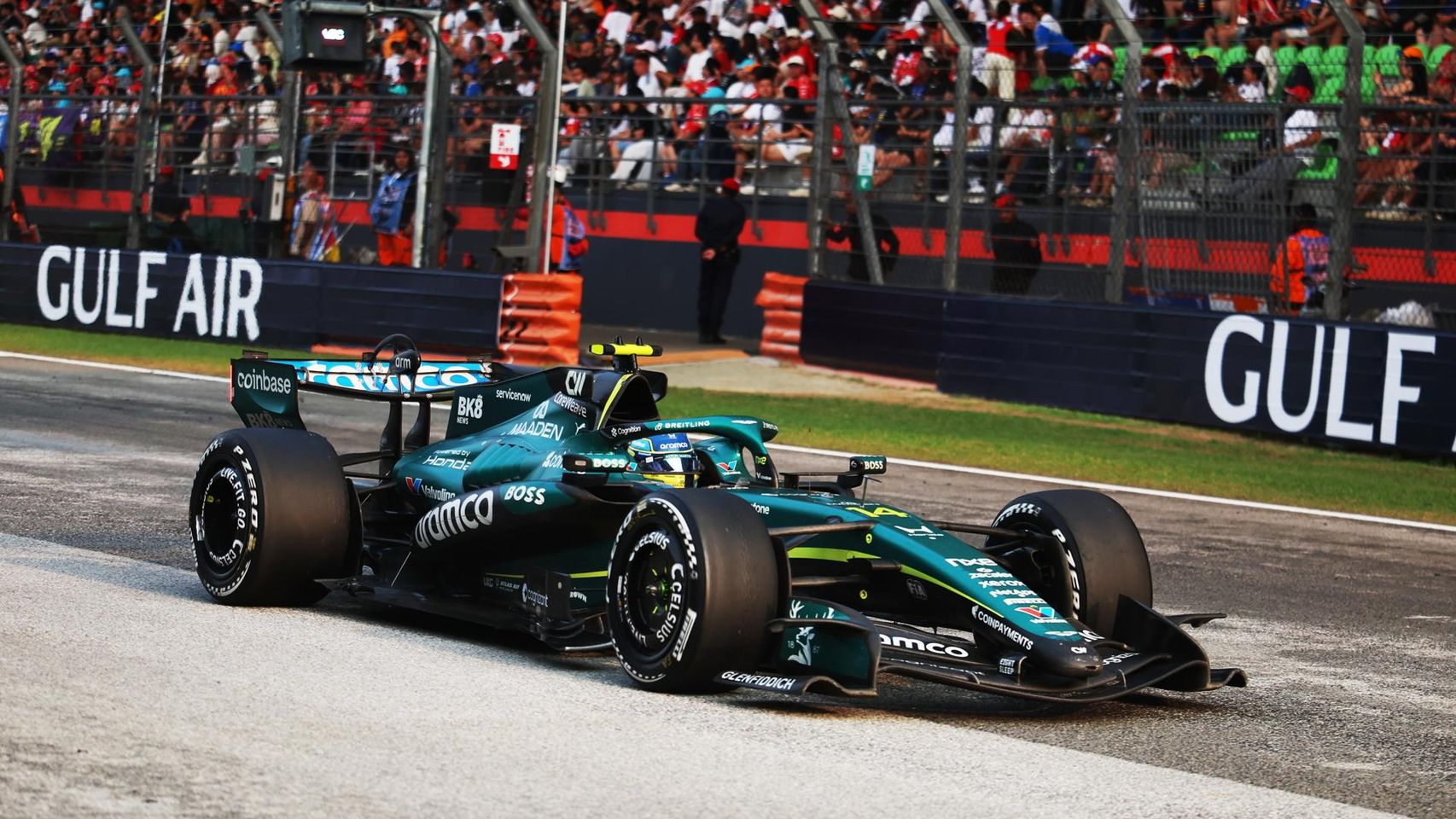 Fernando Alonso recupera la magia en el caos de Sepang, Verstappen vuelve a lo más alto y Antonelli ya roza el Mundial