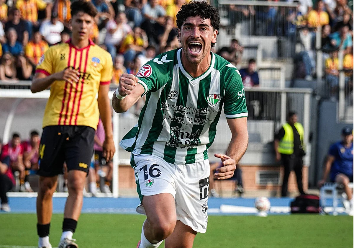 Primera RFEF: el Antequera rescata un punto en el descuento