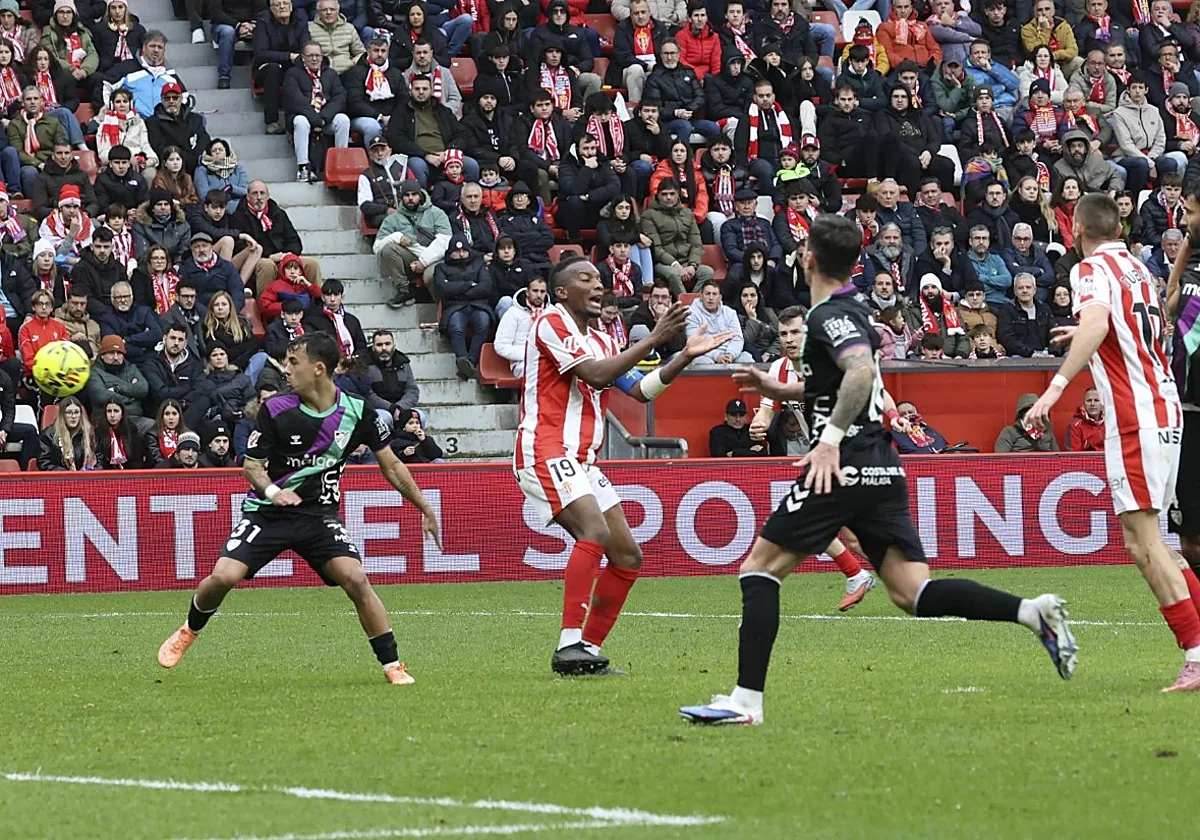 Así fue la corrección del VAR en dos jugadas en el Sporting-Málaga