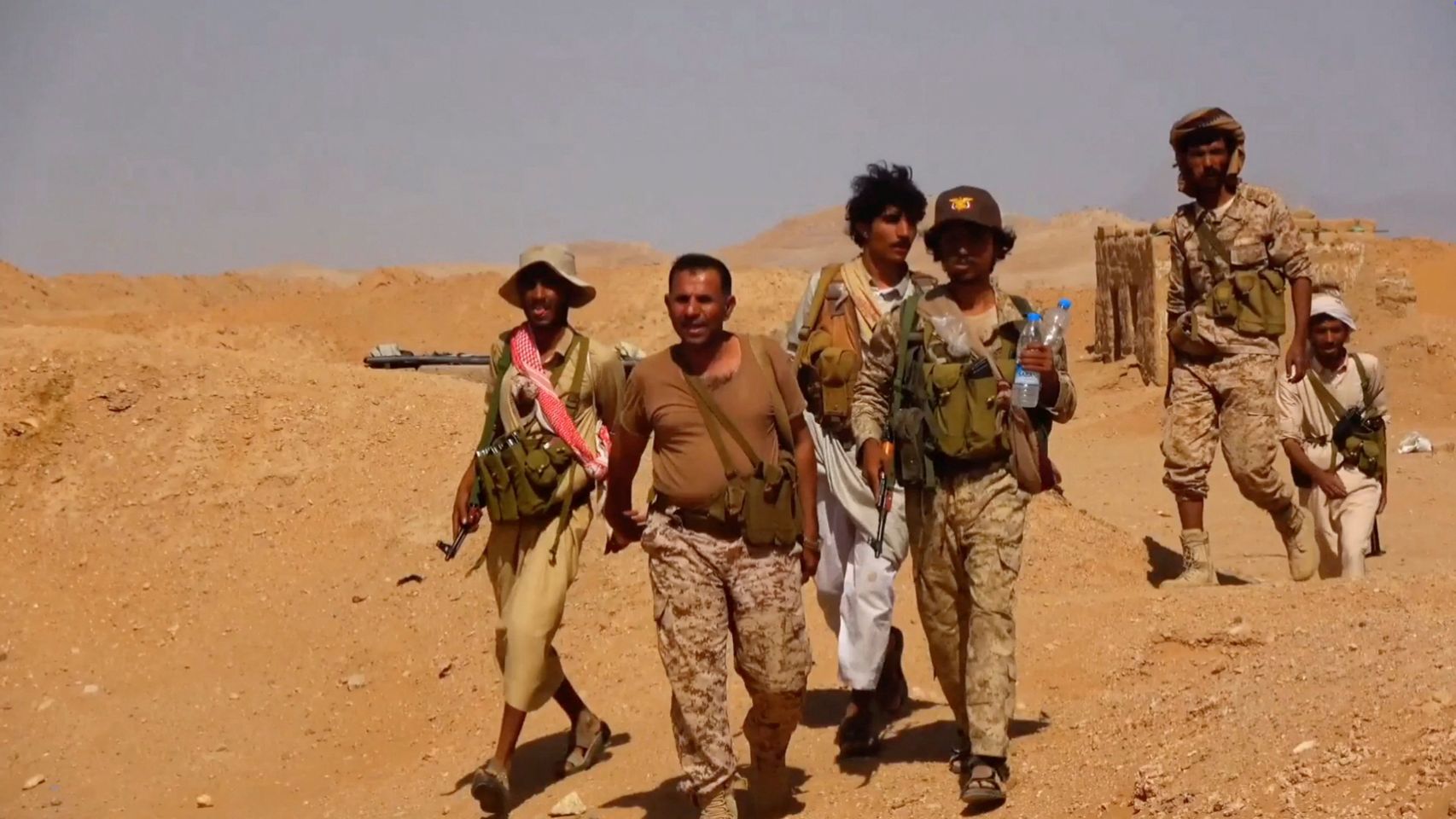 El Gobierno yemení declara la "batalla de liberación" para expulsar a los hutíes con el apoyo operativo de Arabia Saudí